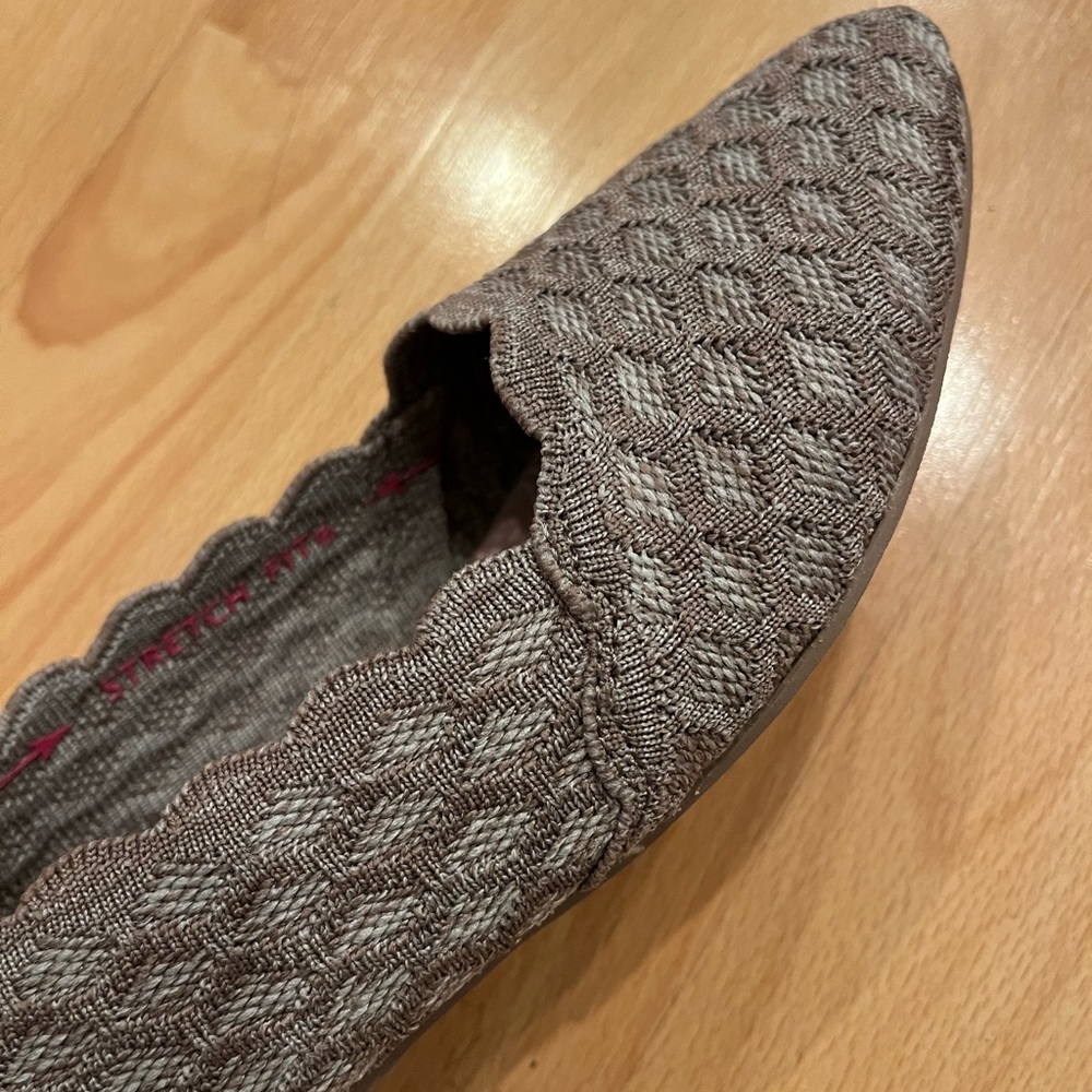 Skechers Women's, Cleo - Honeycomb Flat with Air-Cooled Memory Foam - Picture 13 of 13